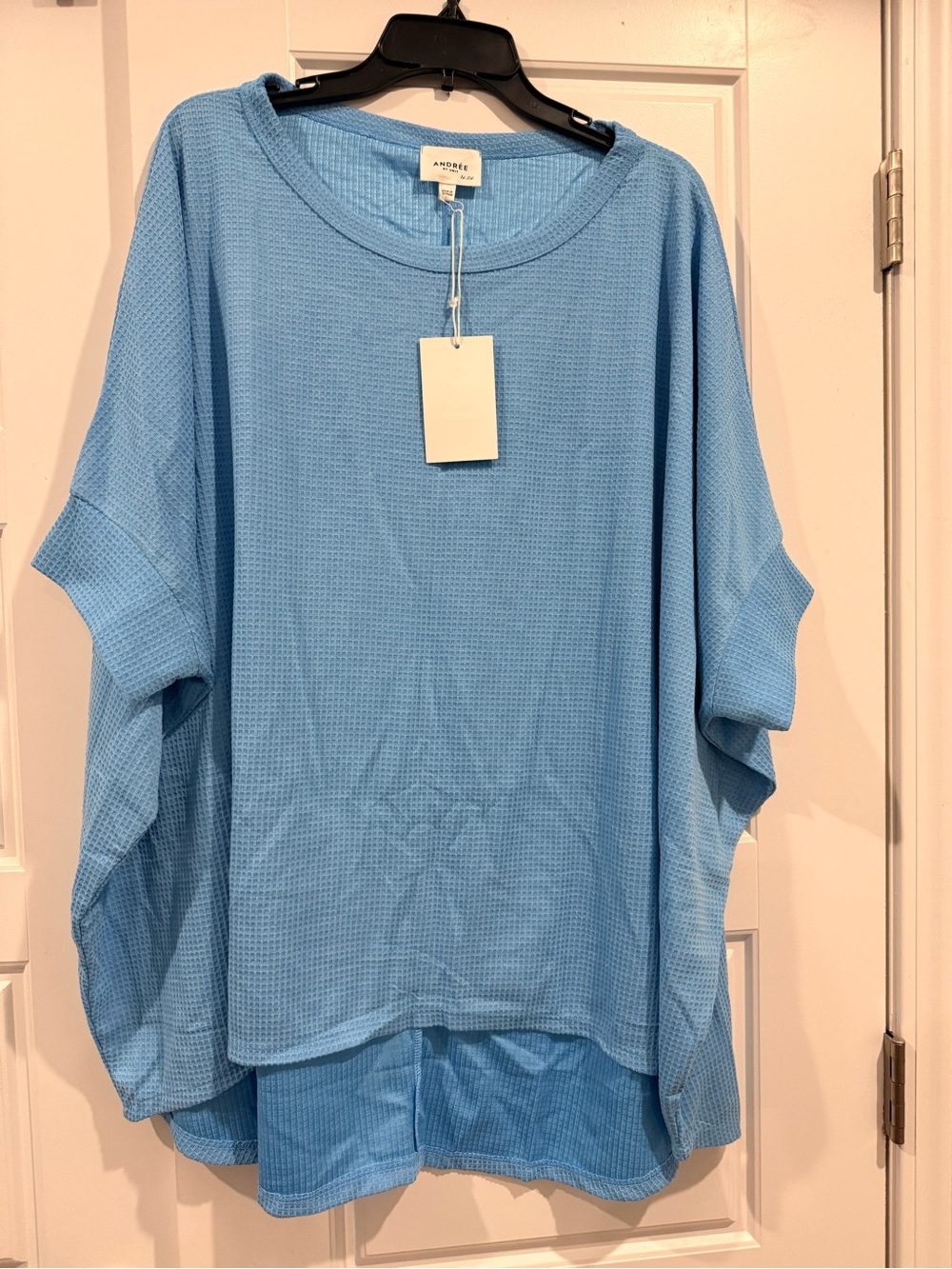 NWT-Adrienne Relaxed Waffle Knit Top in Light Blue